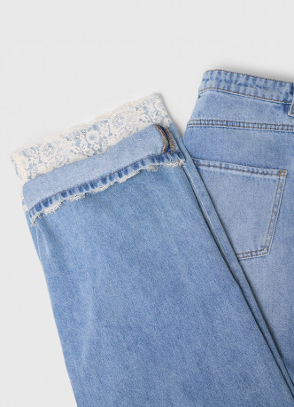Широкие джинсы с кружевом
