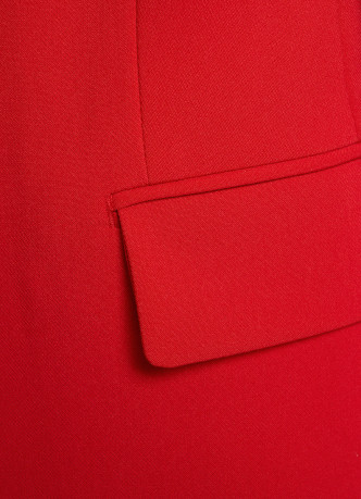 Однобортный приталенный жакет