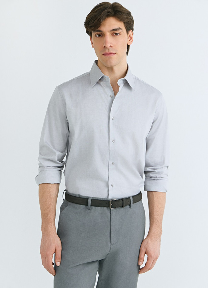 Рубашка из ткани шамбре