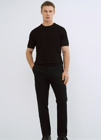 Базовые брюки-чиносы из твила