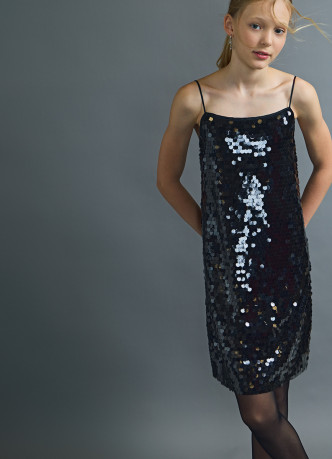 Платье с пайетками для девочек