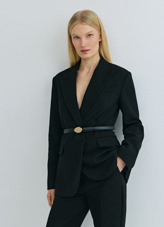 Расширенные книзу брюки