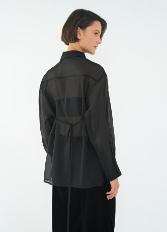 Полупрозрачная блузка из органзы с тонким поясом