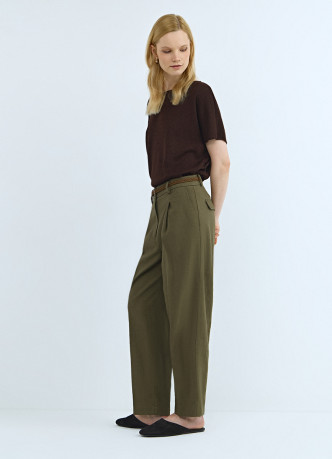 Зауженные брюки с поясом