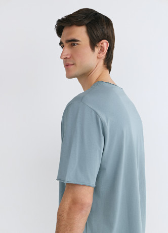 Футболка с необработанным краем