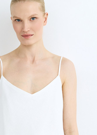 Топ изо льна на бретелях