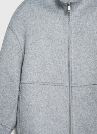 Бомбер из пальтовой ткани