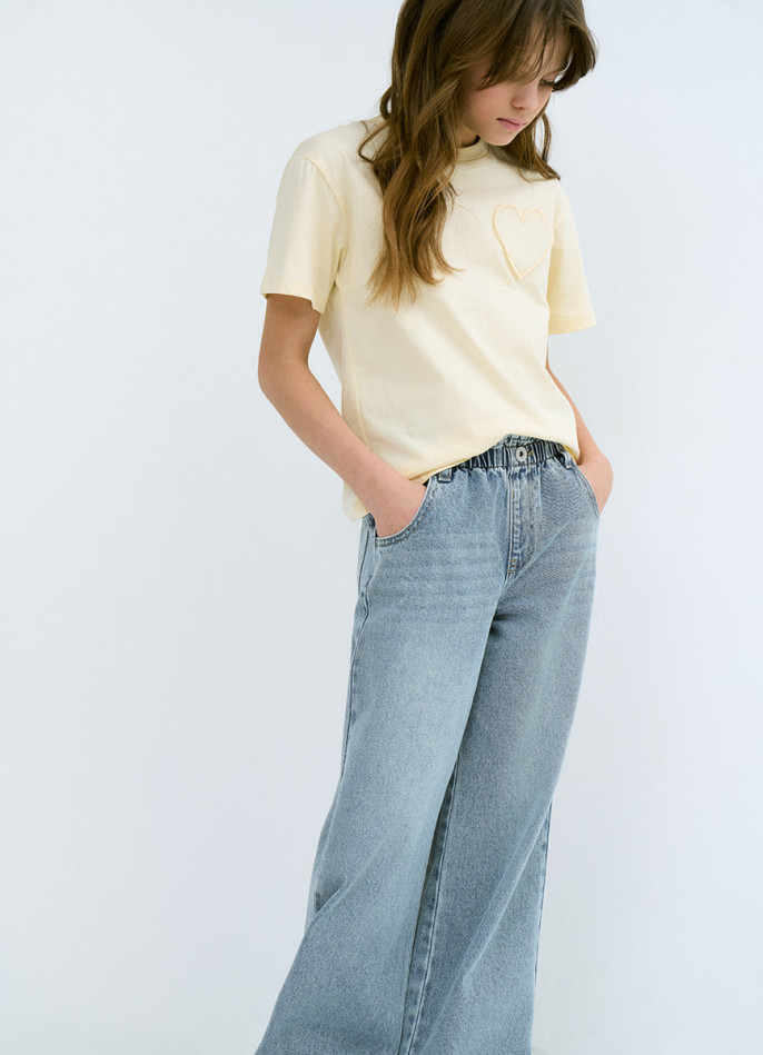 Футболка с аппликацией для девочек