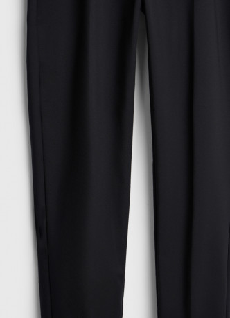 Зауженные прямые брюки