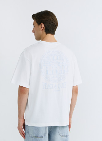 Футболка с объёмным принтом