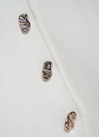 Кардиган на пуговицах с V-вырезом