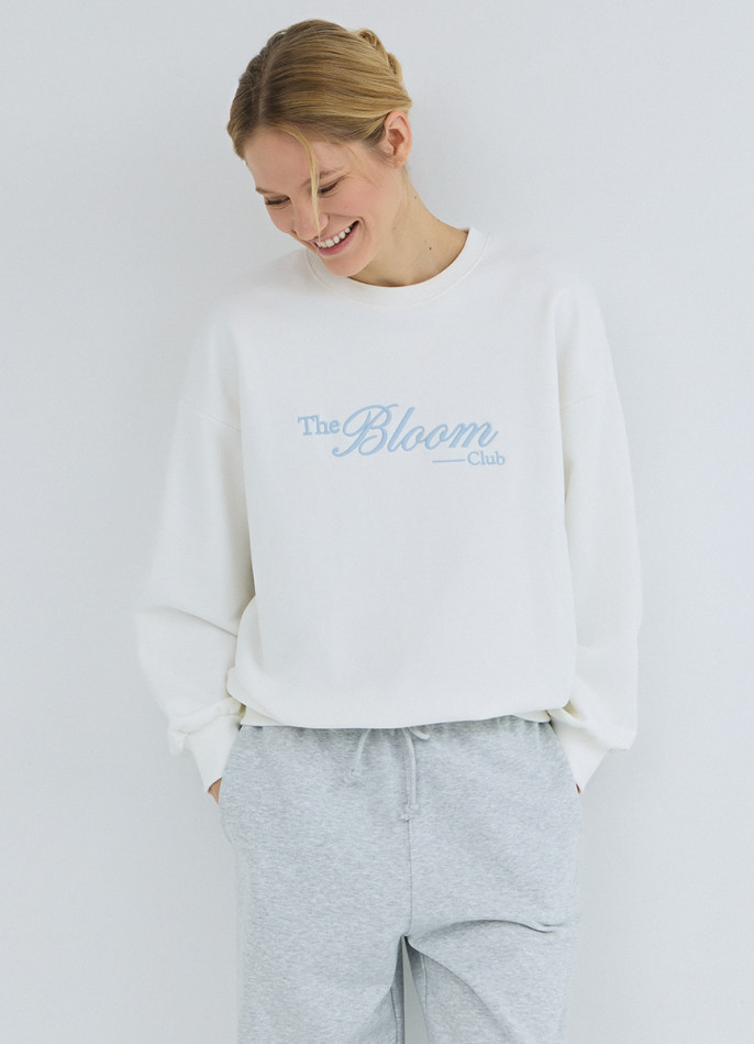 Свитшот с вышивкой