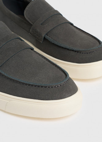 Лоферы из искусственной замши