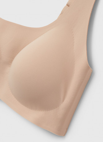 Бесшовный бюстгальтер с формованными чашками