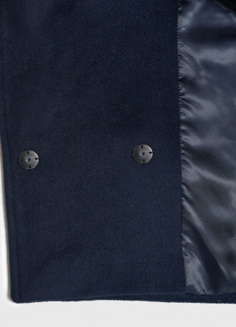 Короткое пальто на поясе