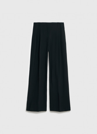 Прямые брюки со складками