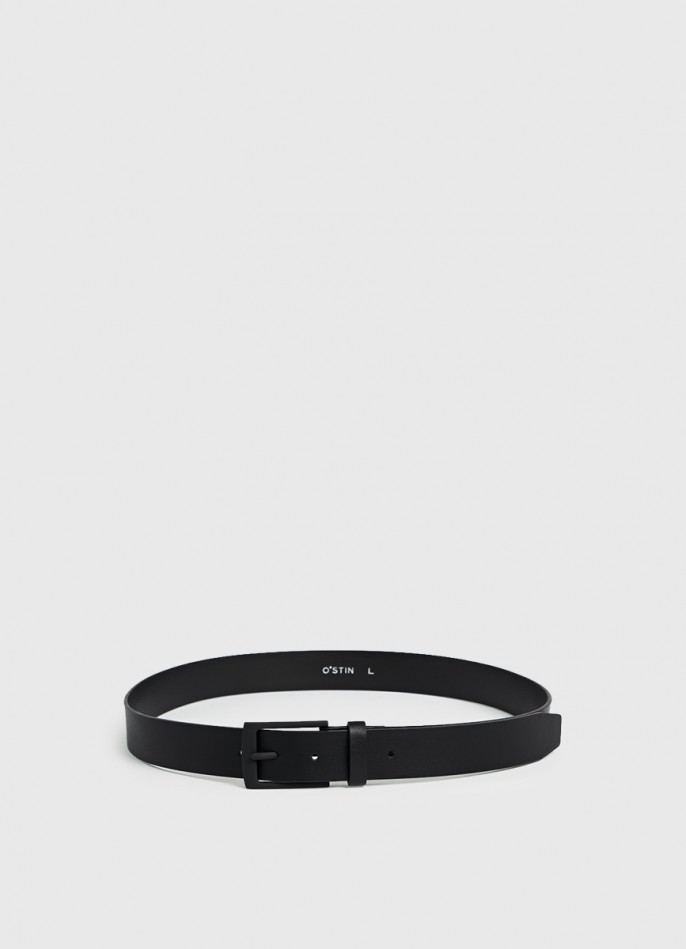 Ремень с чёрной пряжкой