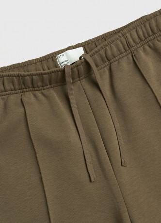 Трикотажные брюки с лампасами