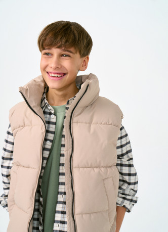 Утеплённый жилет для мальчиков