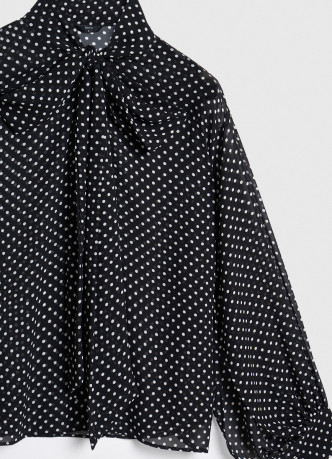 Блузка из шифона с рукавом разрезом и бантом