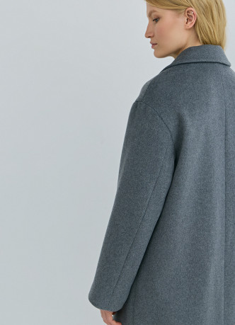 Длинное двубортное пальто из шерсти