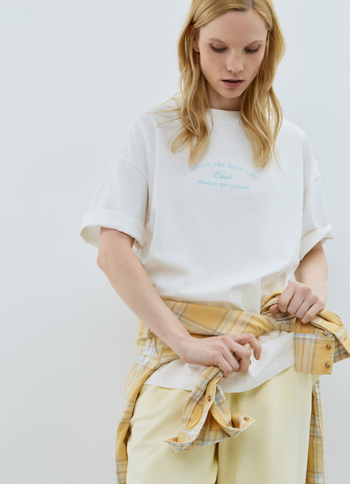 Футболка оверсайз с вышивкой