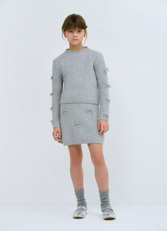 Свитер с бантами для девочек