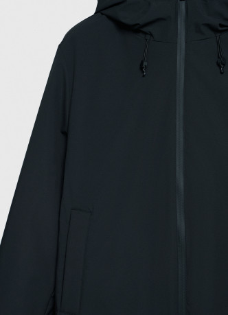 Утеплённая куртка с капюшоном