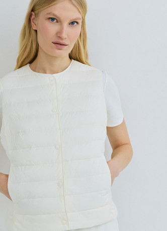 Лёгкий стёганый жилет