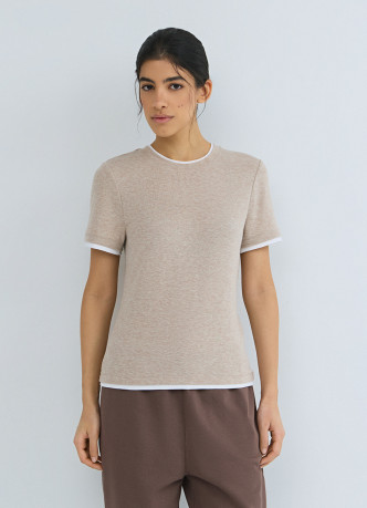 Футболка с контрастной окантовкой