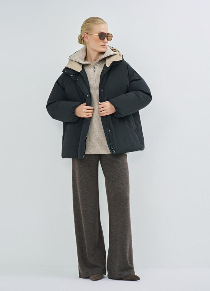 Утеплённая куртка с капюшоном