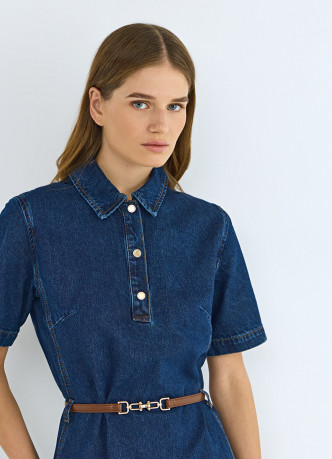 Мини-платье из денима с ремнем
