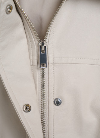 Бомбер из искусственной кожи для девочек