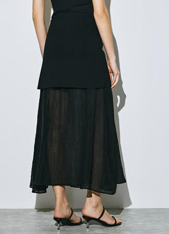 Двуслойная юбка с полупрозрачным подолом