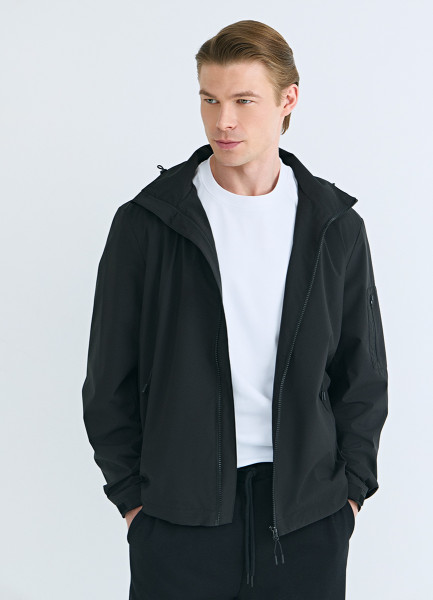 

Лёгкая куртка, Черный