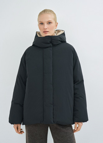 Утеплённая куртка с капюшоном