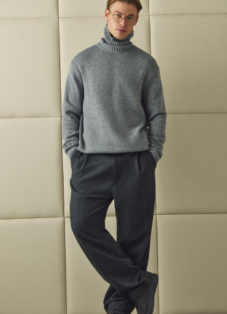 Свитер с содержанием шерсти