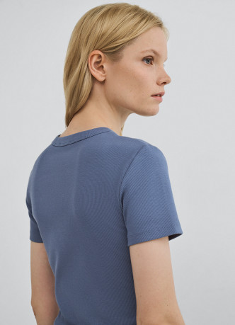 Футболка в рубчик