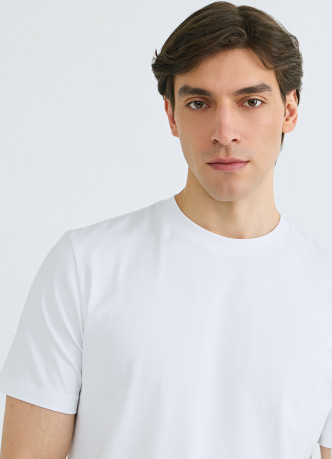 Базовая футболка