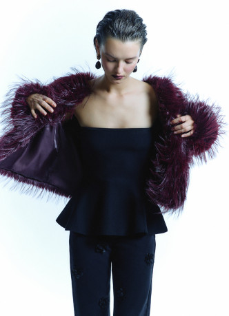 Вязаный топ с баской