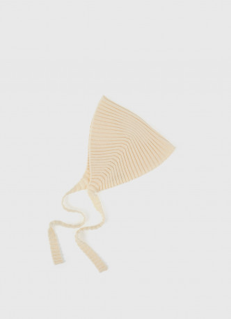 Вязаная косынка на завязках