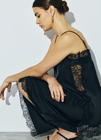 Атласная юбка с кружевом