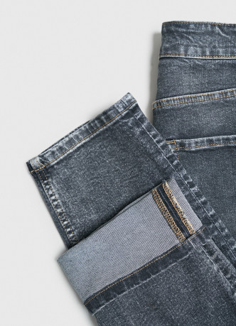 Зауженные джинсы Slim