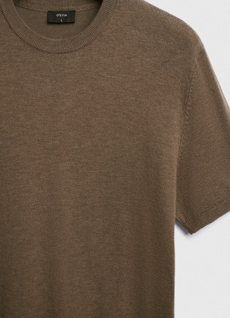 Вязаная футболка из пряжи