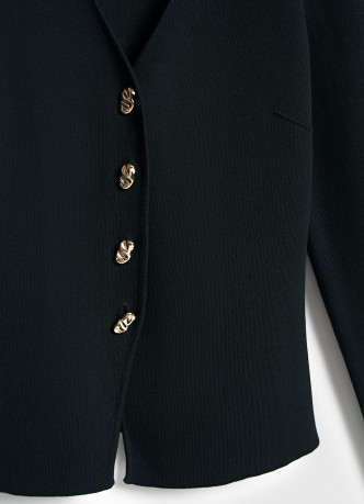 Кардиган на пуговицах с V-вырезом