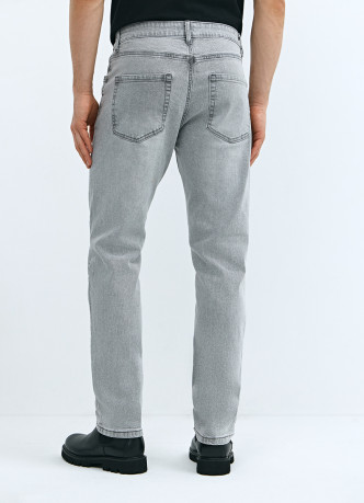 Зауженные джинсы Slim