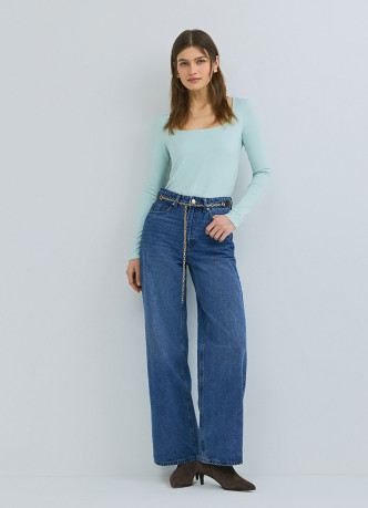 Лонгслив с квадратным вырезом