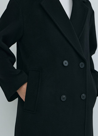 Длинное двубортное пальто из шерсти