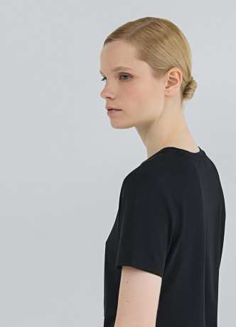 Футболка с драпировкой