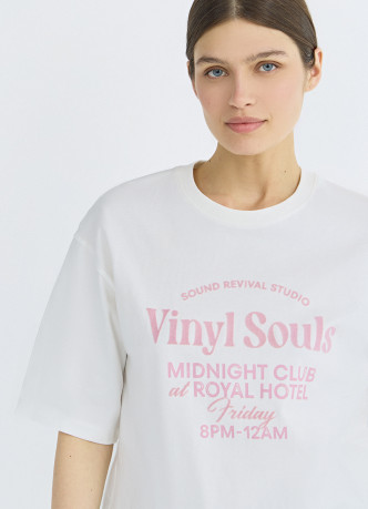 Футболка с флоковым принтом